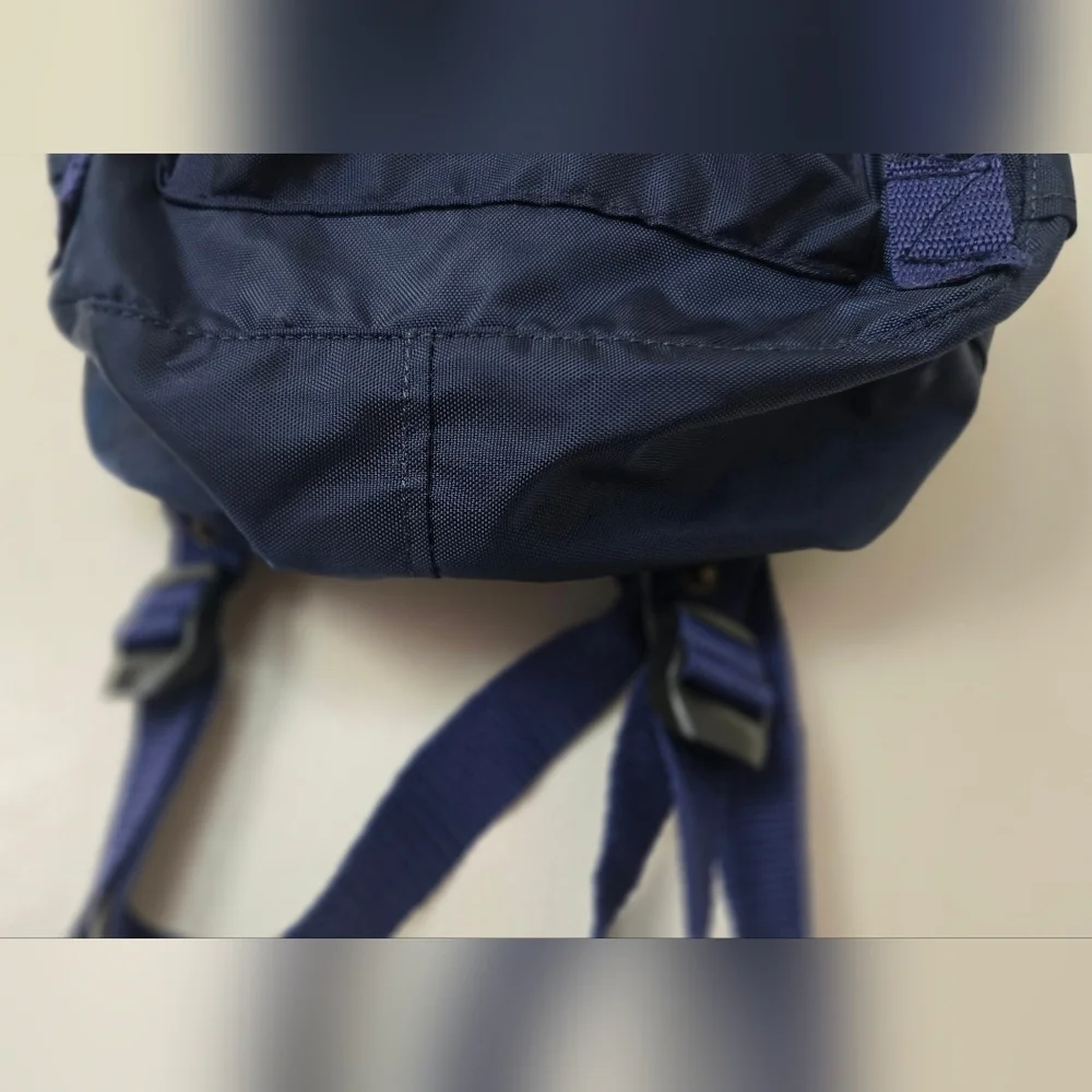 Kånken Navy Backpack NWOT